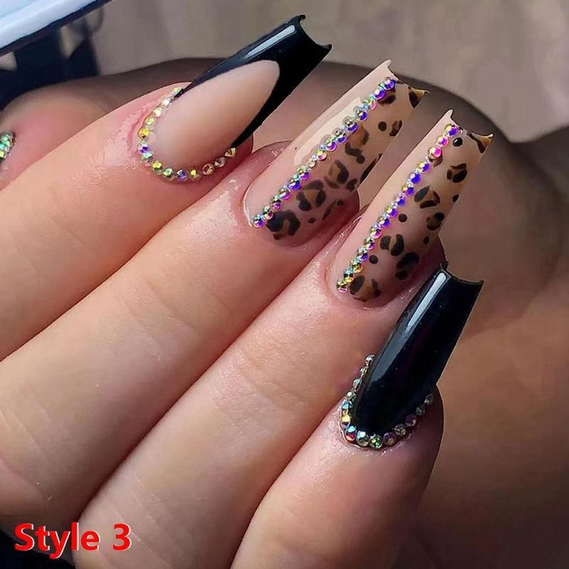 Glam Leopard Rhinestone Coffin Nails Glam Leopard Rhinestone Coffin Nails — Winter Coffin Nails