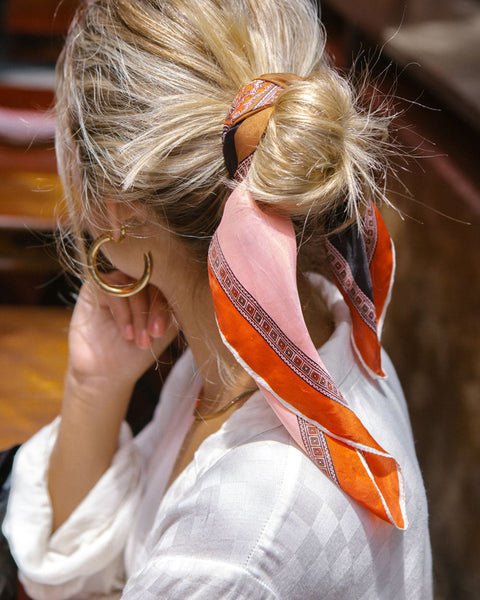 Loose Messy Bun with Scarf Tie Loose Messy Bun with Scarf Tie — Winter Hairstyles with Scarf