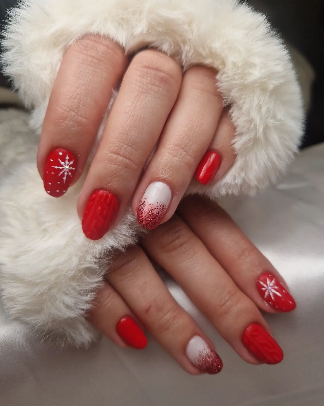 Visual Idea Visual Idea — Sweater Nails