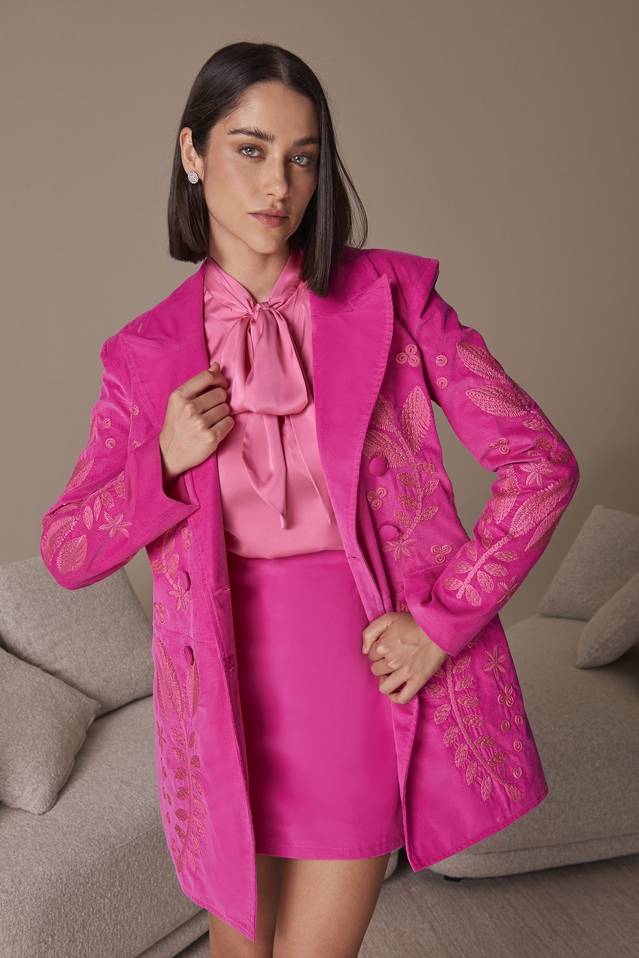 Hot Pink Velvet Blazer Evening Ensemble — Classy Winter Outfits