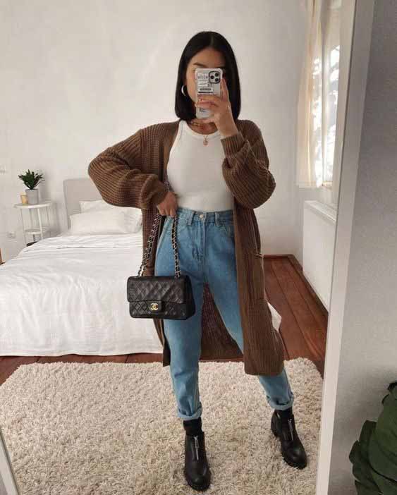 Longline Comfort: Brown Cardigan with Denim — Cardigan Outfits
