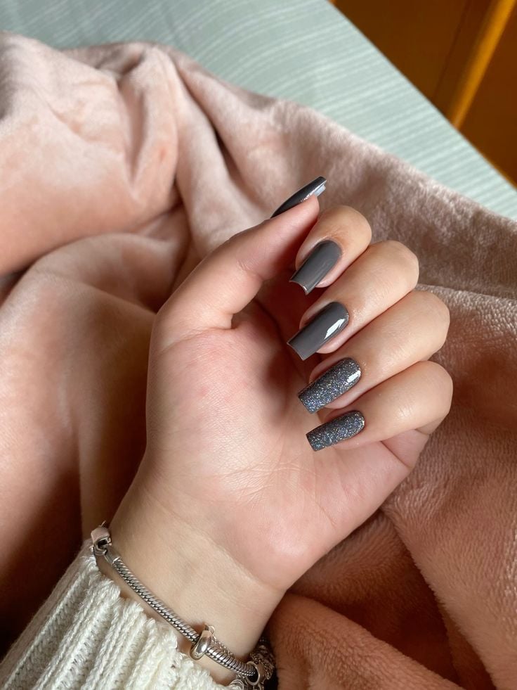Dark Gray Glitter Accent Long Squares — Winter Gray Nails