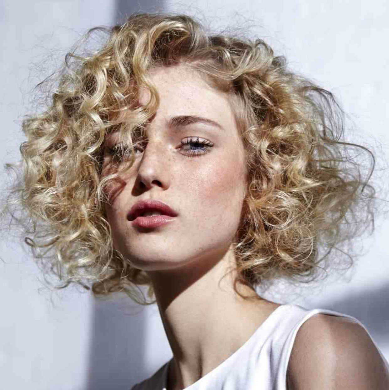 Textured Ash Blonde Curly Bob Textured Ash Blonde Curly Bob — Winter Bob Haircuts