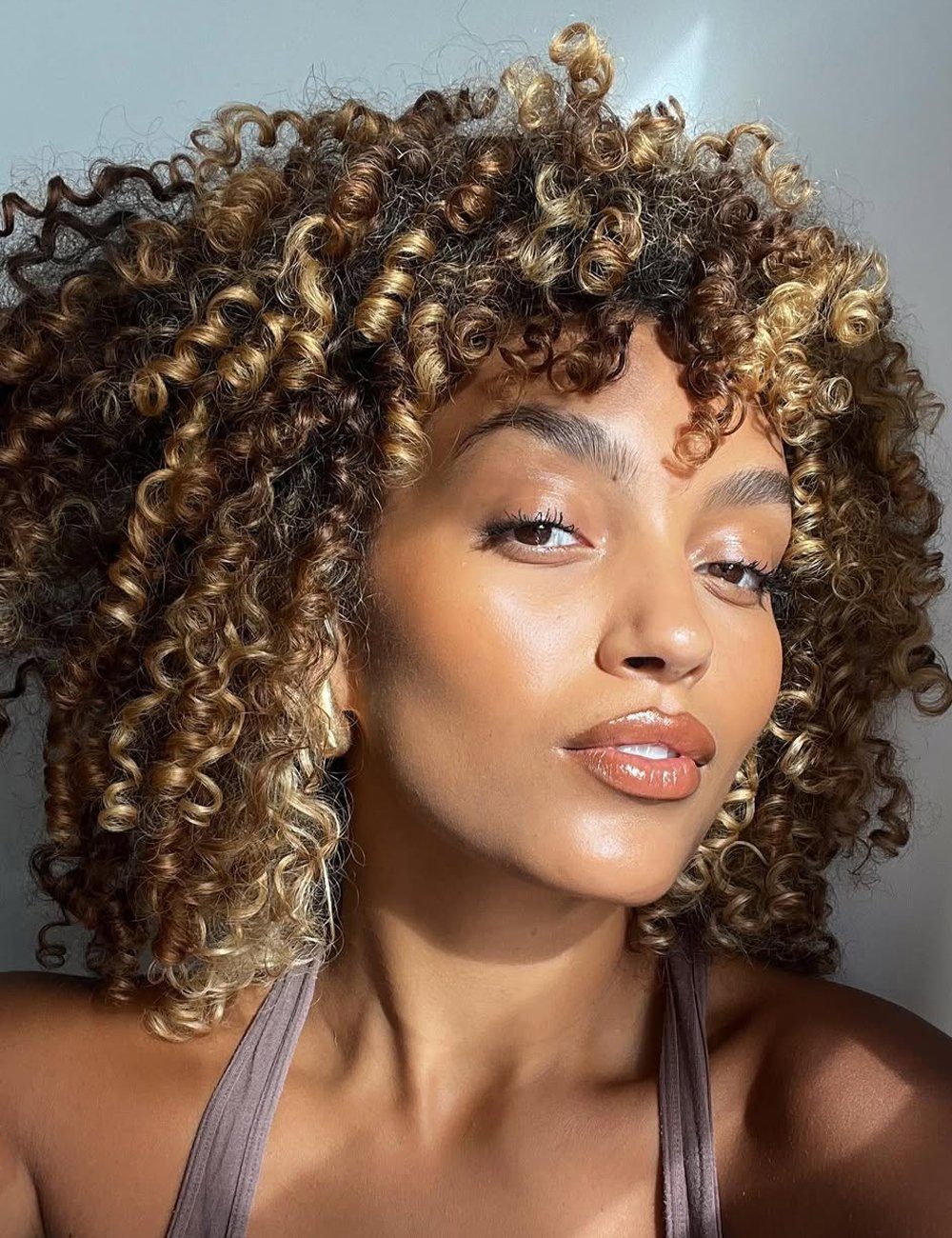 Textured Bob with Caramel and Ash Blonde Highlights — Winter Highlights