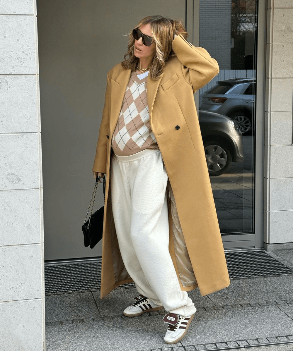 Long Camel Coat Over Argyle Vest and Relaxed Trousers for Casual Chic Brunch Long Camel Coat Over Argyle Vest and Relaxed Trousers for Casual Chic Brunch — Winter Brunch Outfits