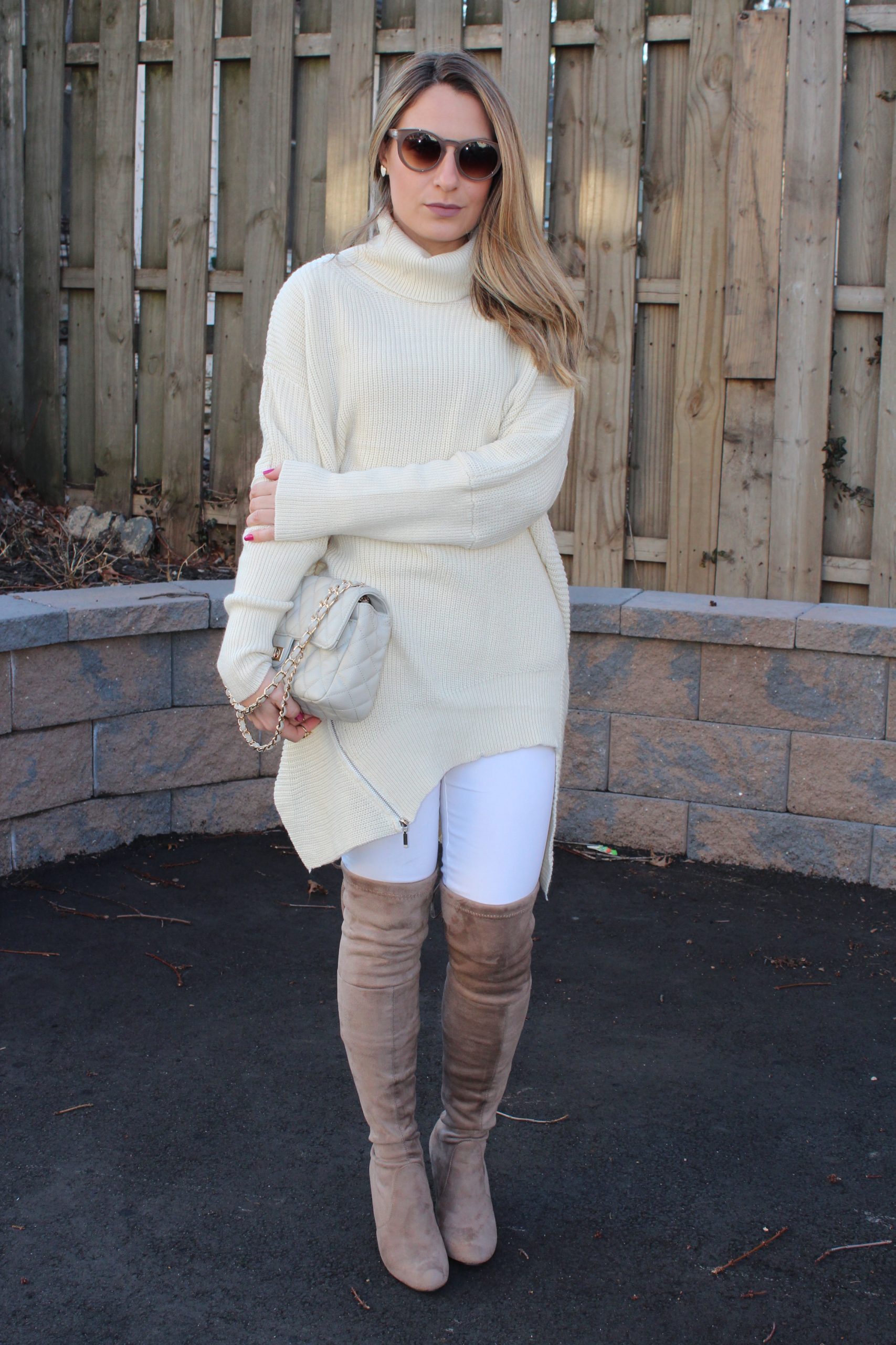 Chunky Cream Knit Turtleneck with White Skinny Pants — Neutral Winter Outfits