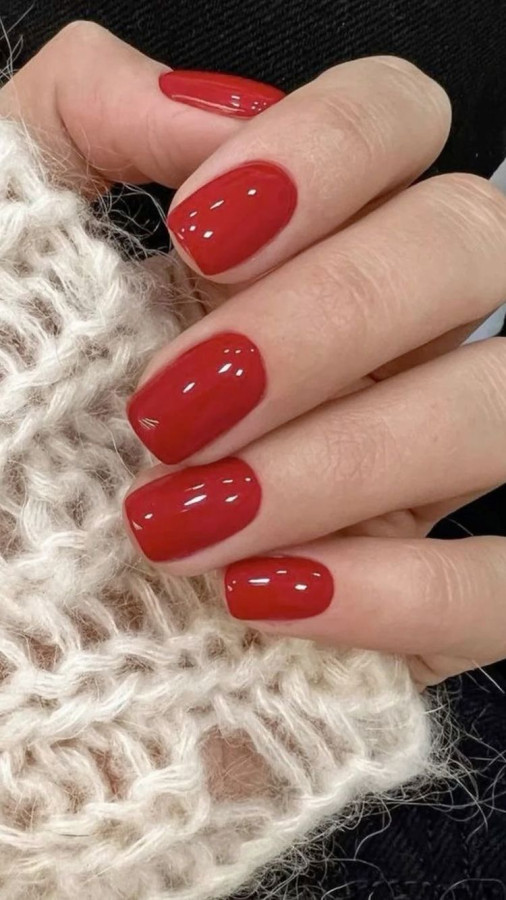 Vibrant True Red High Gloss Short Square Nails Vibrant True Red High Gloss Short Square Nails — Short Winter Nails
