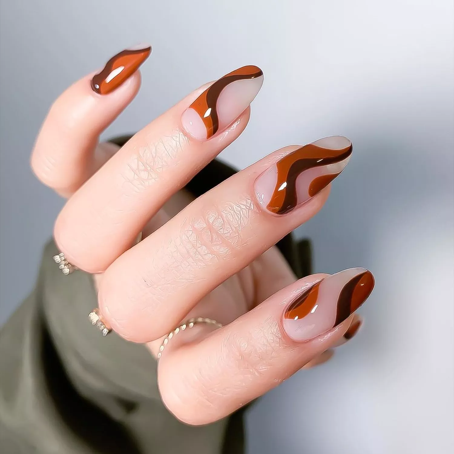 Sheer Nude With Wavy Brown Lines — Chocolate Brown Nails