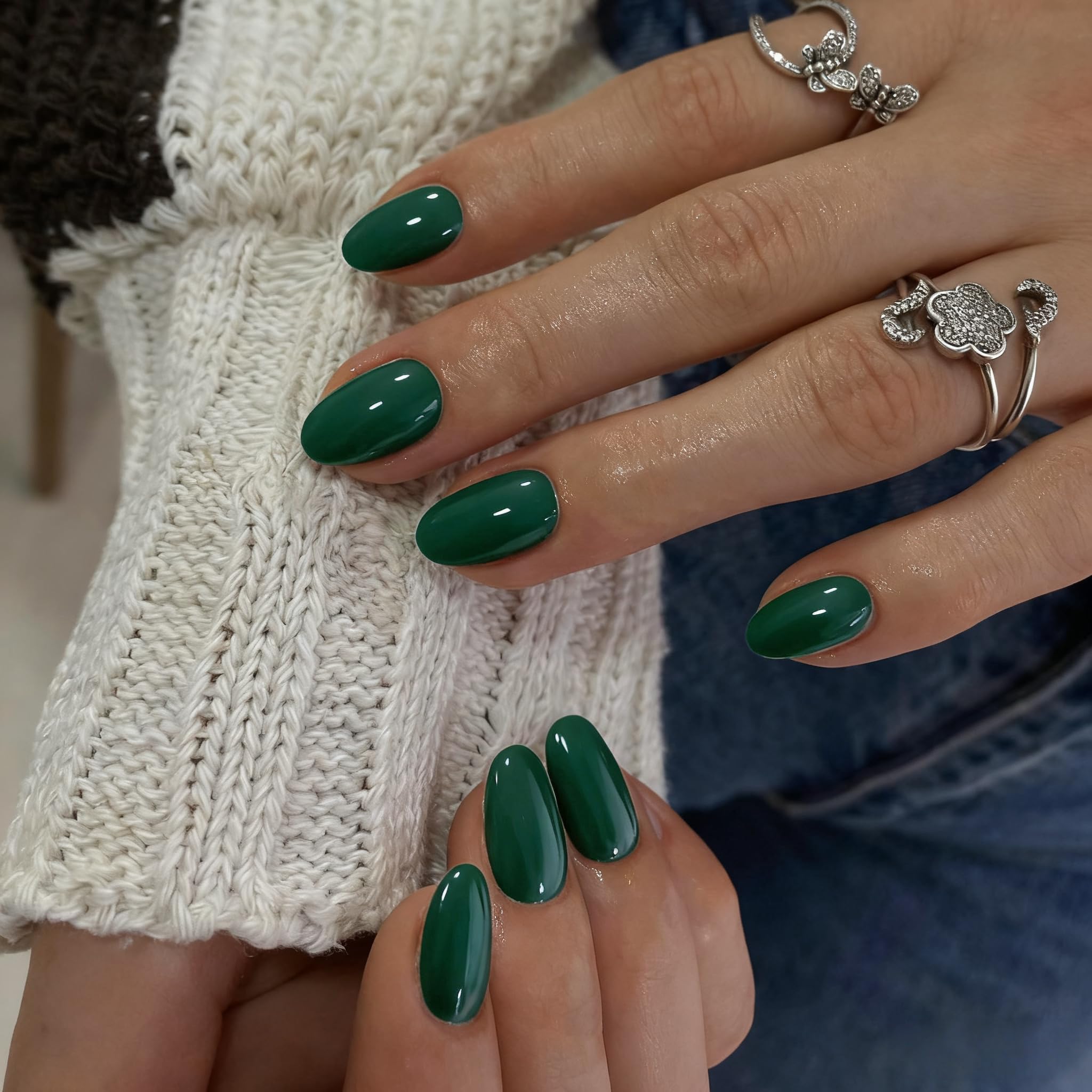 Deep Opaque Green Glossy Nails — Short Winter Acrylic Nails