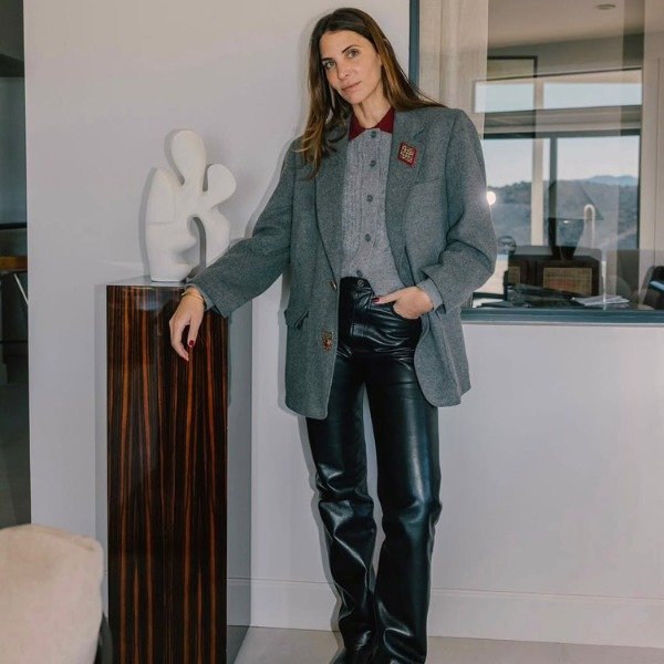 Smart Casual Ensemble with Grey Layers and Straight-Leg Leather Pants — Leather Pants Outfits