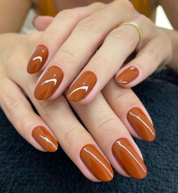 Winter Visual Idea — Winter Gel Nail Colors
