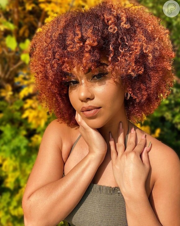Shoulder Visual Idea Shoulder Visual Idea — Winter Auburn Hair Color