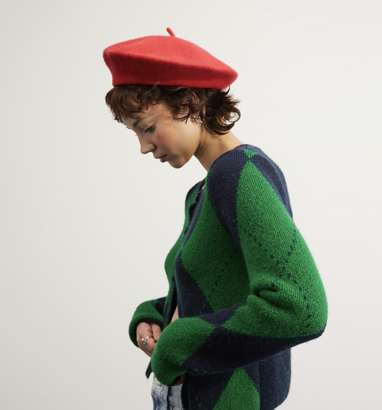 Casual Artistic Outfit Idea — Beret Outfits