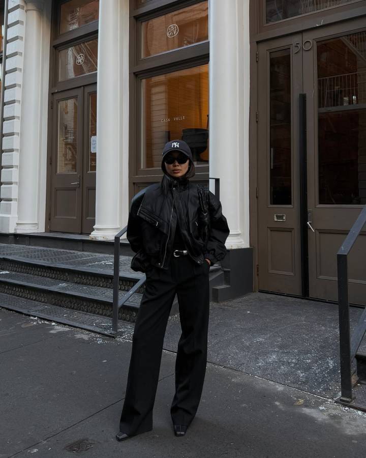 Chic Oversized Black Leather Jacket with Wide-Leg Trousers — Black Coat Outfits