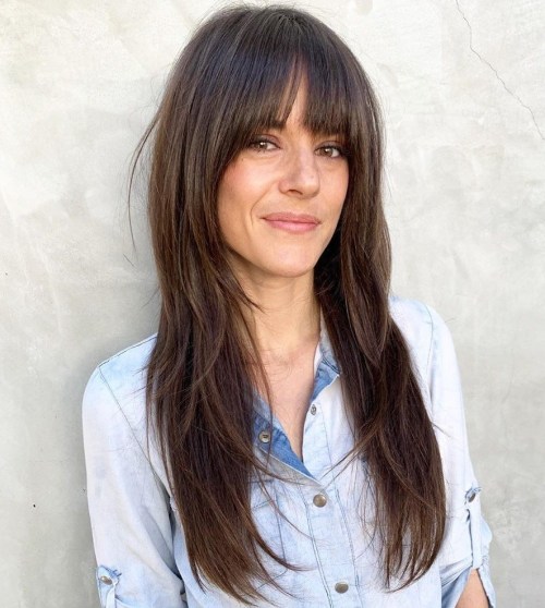 Mid-Back Layers With Full Curtain Bangs Mid-Back Layers With Full Curtain Bangs — Winter Haircuts with Curtain Bangs