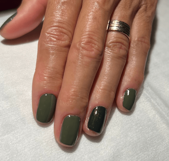 Gold Flecks On Accent Nail Visual Idea — Winter Gel Nails