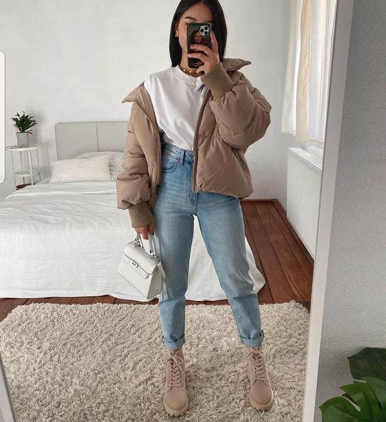 Cropped Beige Puffer Jacket with Cuffed Jeans and Ankle Boots — Winter Puffer Jacket Outfits