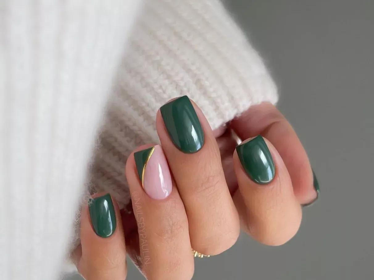 Cat-Eye Visual Idea — Emerald Green Nails