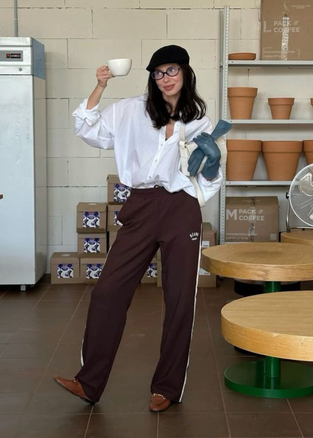 Black Sweatpants with White Blazer and Sneakers for Smart Casual — Sweatpants Outfits