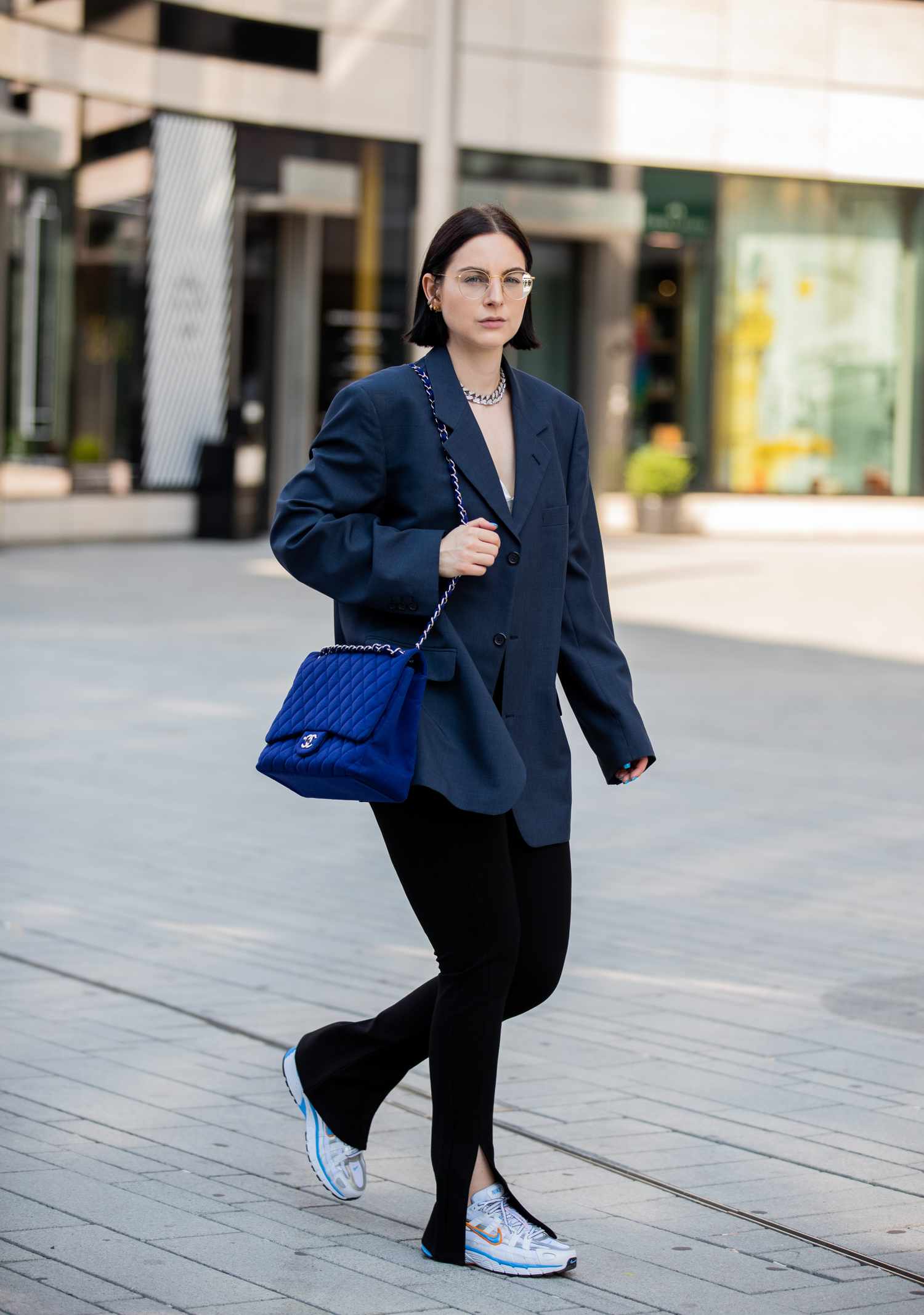 Navy Blazer and Side-Slit Flare Leggings for Streetwear Style — Flare Leggings Outfits