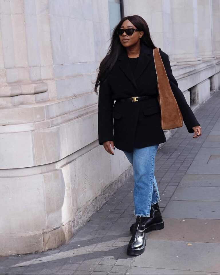 Street Style Essential: Blazer, Jeans, and Chunky Platforms — Ankle Boots Outfits