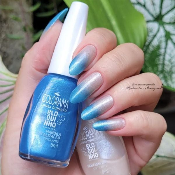 Blue Silver Iridescent Gradient — Medium Length Winter Nails