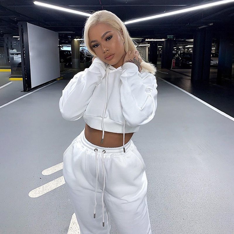 All-White Fleece Loungewear Set: Ultimate Comfort and Style — Comfy Winter Outfits
