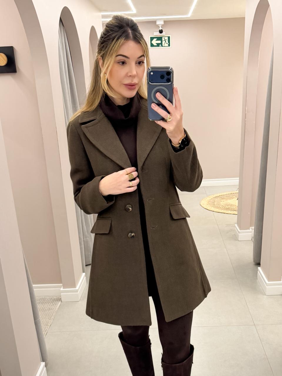 Monochromatic Brown Wool Coat Look Monochromatic Brown Wool Coat Look — Wool Coat Outfits