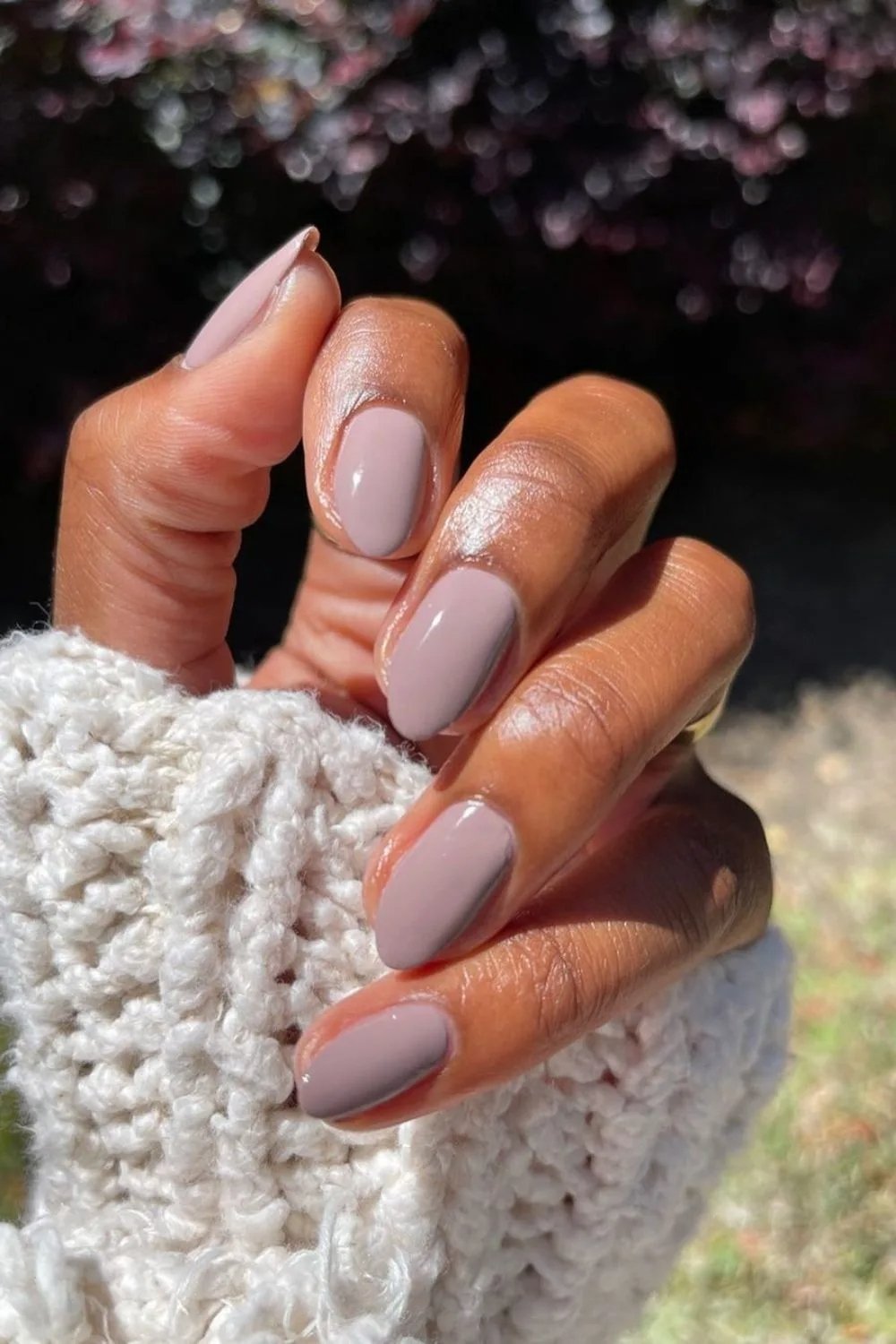 Muted Dusty Rose Oval — Winter Gel Nail Colors