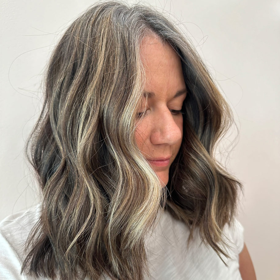 Front View Visual Idea — Gray Blending Highlights