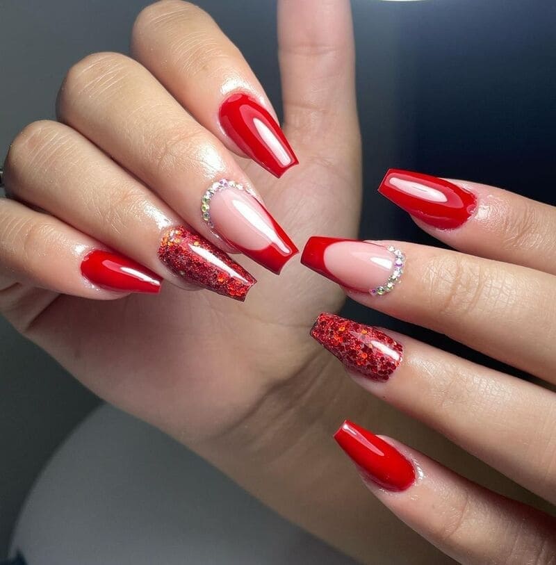 Glossy Glitter Visual Idea Glossy Glitter Visual Idea — Cherry Red Nails