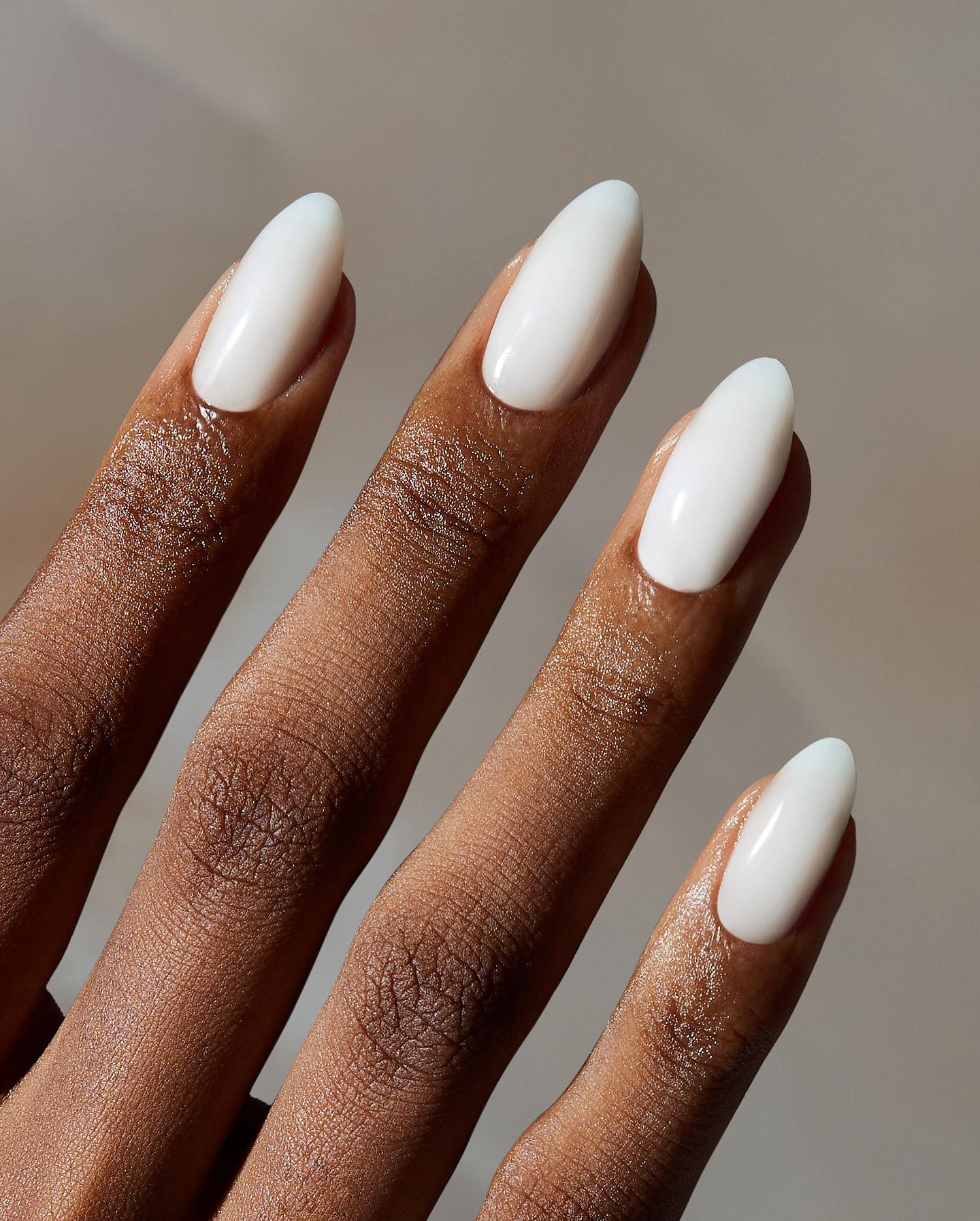One Hand Visual Idea One Hand Visual Idea — Milky White Nails