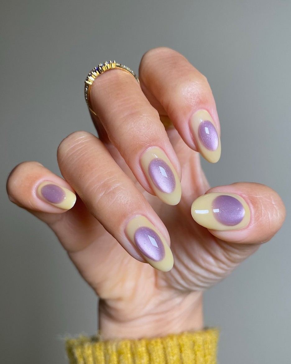Pale Yellow Lavender Cat Eye — Winter Cat Eye Nails