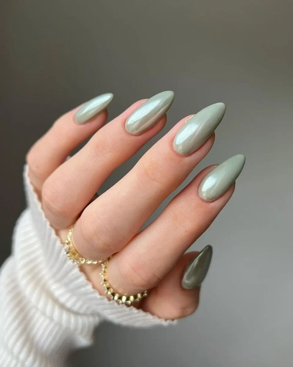Muted Sage Pearlescent Chrome Almond Nails Muted Sage Pearlescent Chrome Almond Nails — Winter Almond Nails