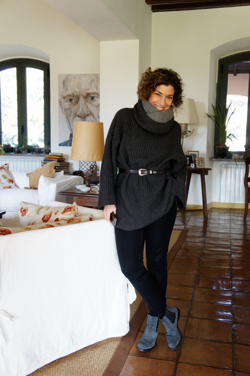 Chunky Knit Turtleneck and Scarf for Cozy Comfort — Italy Winter Outfits