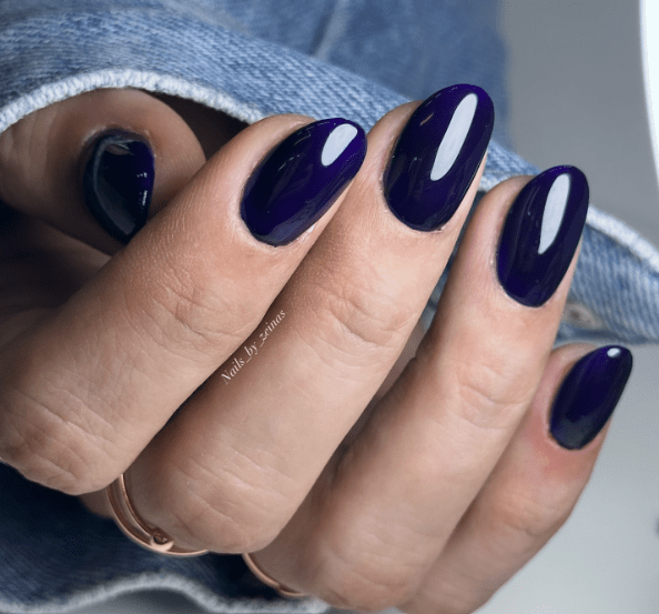 Deep Indigo Glossy Gel Nails — Short Winter Gel Nails