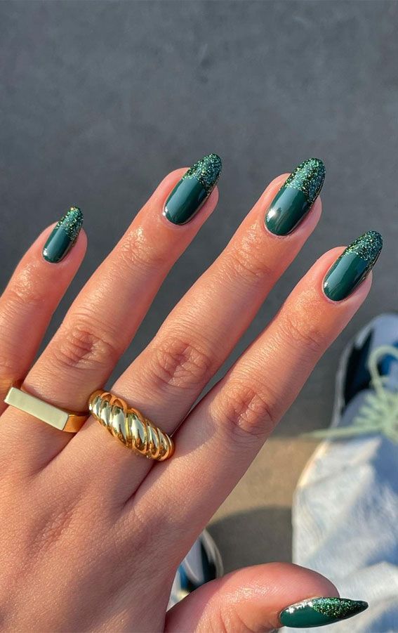 Glossy Visual Idea — Emerald Green Nails