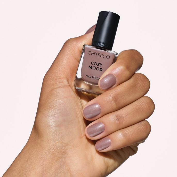 Subtle Shimmer Muted Taupe Short Almonds — Mocha Nails