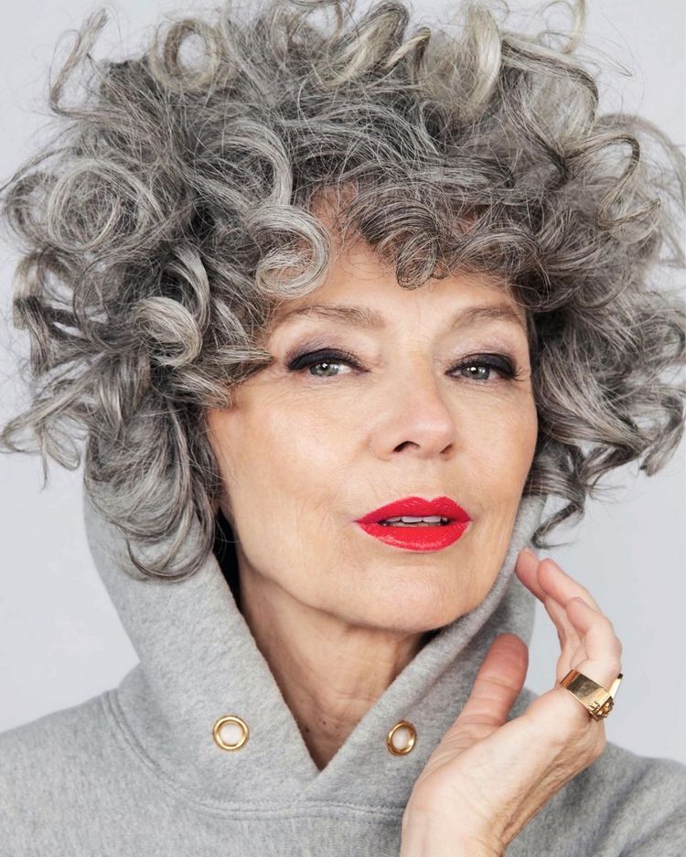 Stylish Gray Lob With Wavy Texture Stylish Gray Lob With Wavy Texture — Winter Hair Colors for Gray Hair