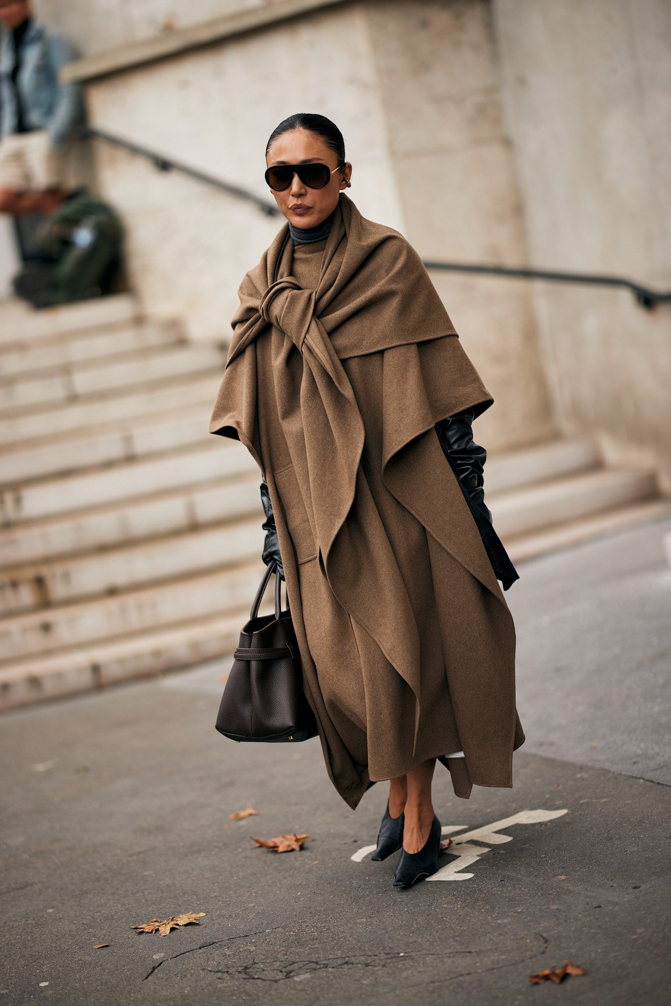 Dramatic Brown Wool Coat with Elegant Leather Gloves and Heels — Old Money Winter Outfits