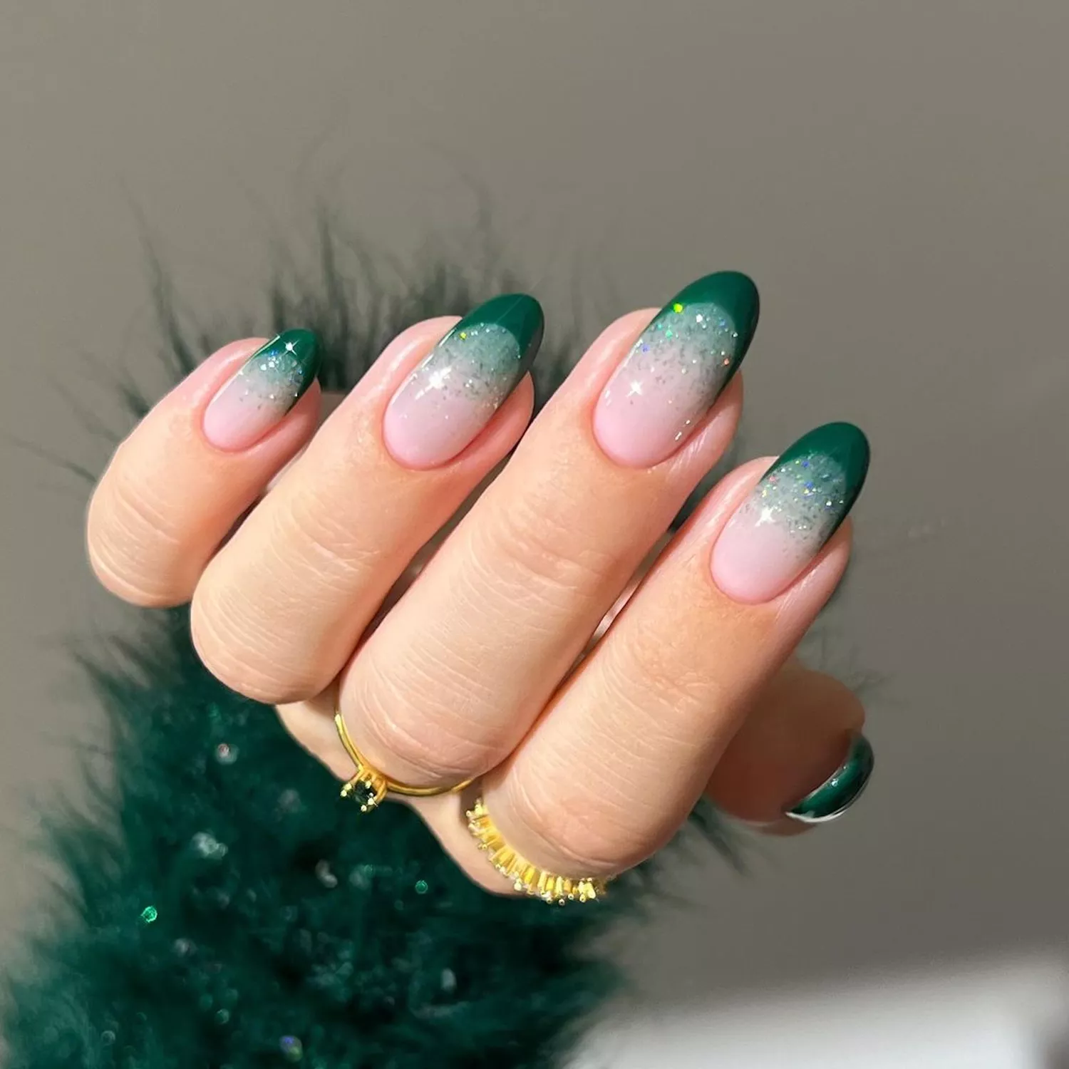 Ombre Glitter French Oval Nails Ombre Glitter French Oval Nails — Winter Green Nails
