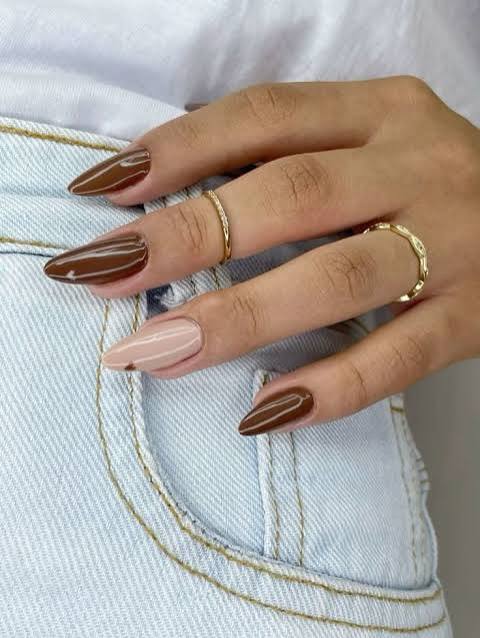 Brown and Nude Beige Two-Tone Stiletto Nails Brown and Nude Beige Two-Tone Stiletto Nails — Winter Nails