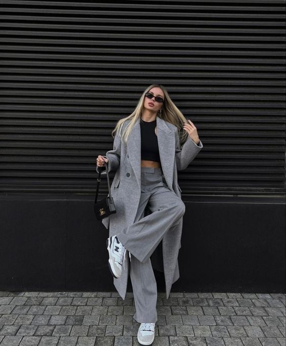 White And Grey Sneakers Outfit Idea — Minimalist Winter Outfits