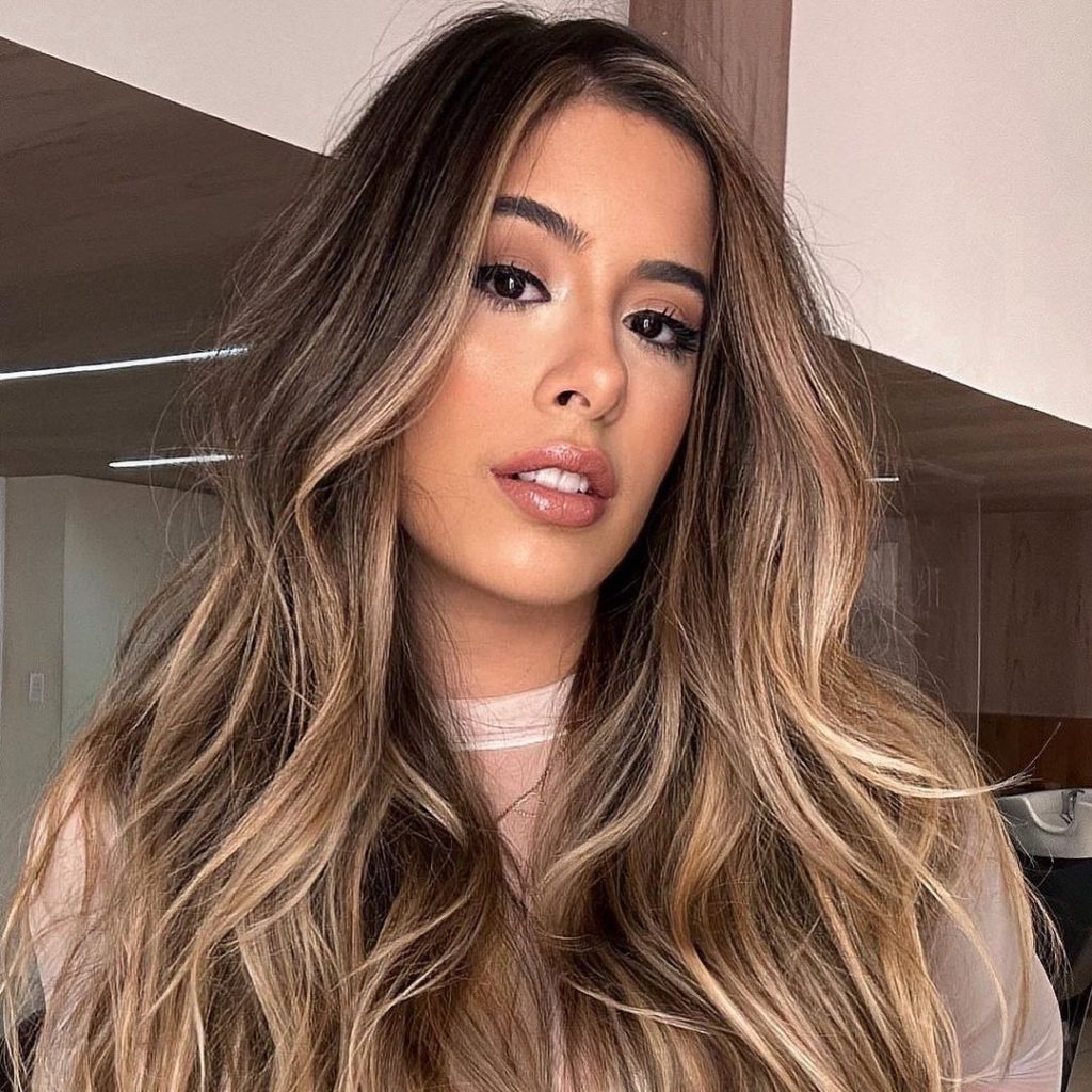 Ash Blonde with Subtle Highlights Ash Blonde with Subtle Highlights — Winter Hair Colors for Blondes
