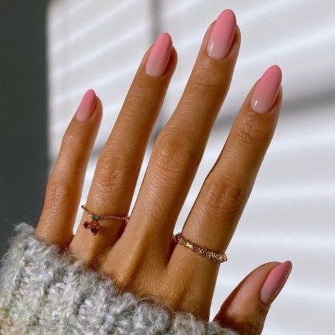 Soft Pink to Nude Ombre Gradient — Winter Ombre Nails