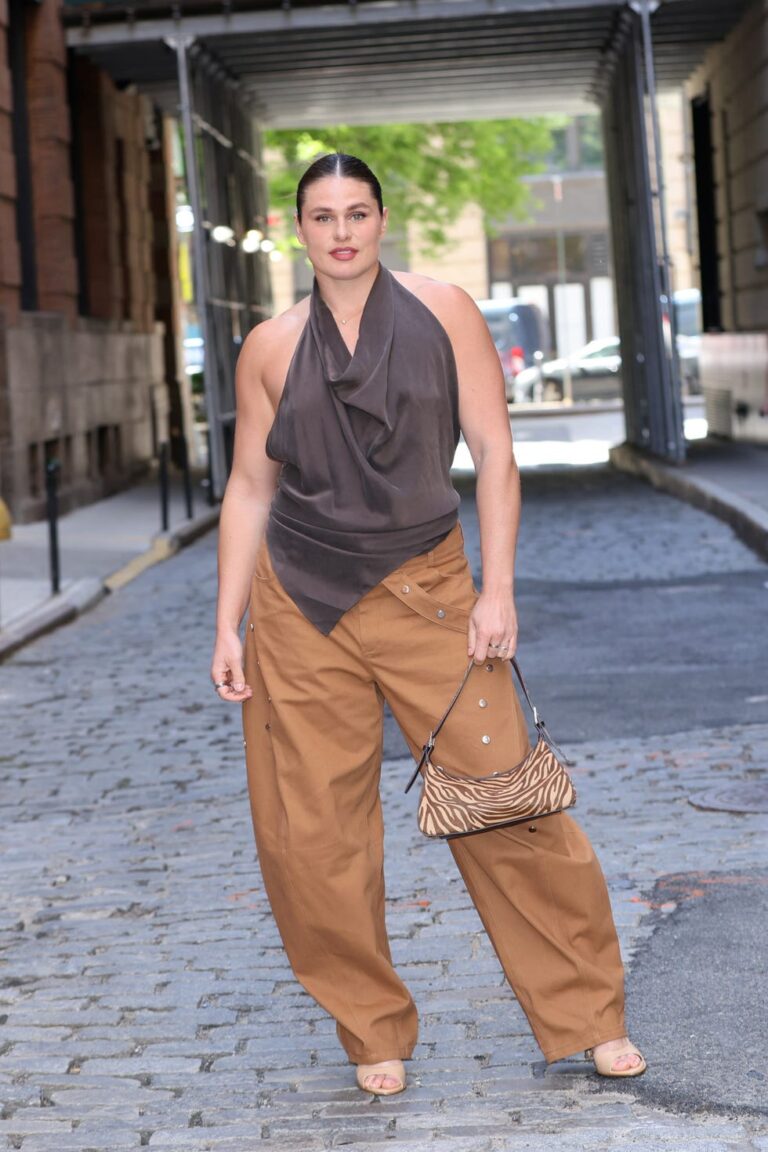 Chocolate Brown Outfits 2027: 27 Chic Ensemble Ideas