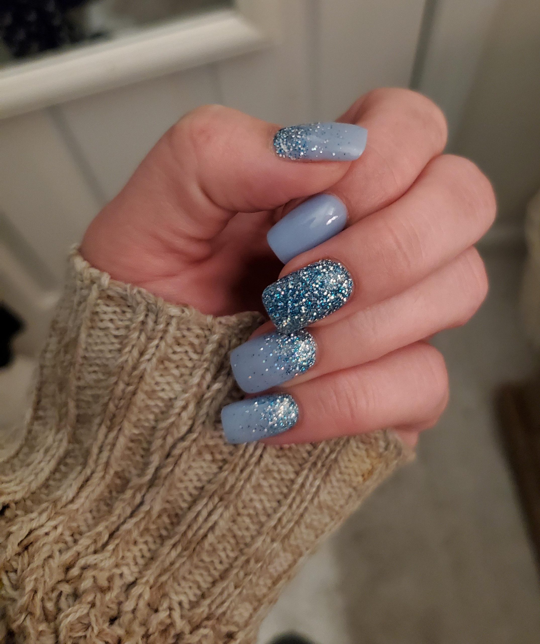 Light Blue Silver Glitter Accent Nails Light Blue Silver Glitter Accent Nails — Winter Dip Powder Nails
