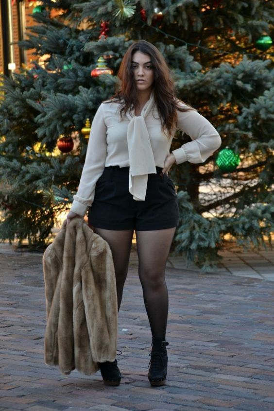 Opaque Black Tights with a Faux Fur Coat and Platform Boots — Tights Outfits