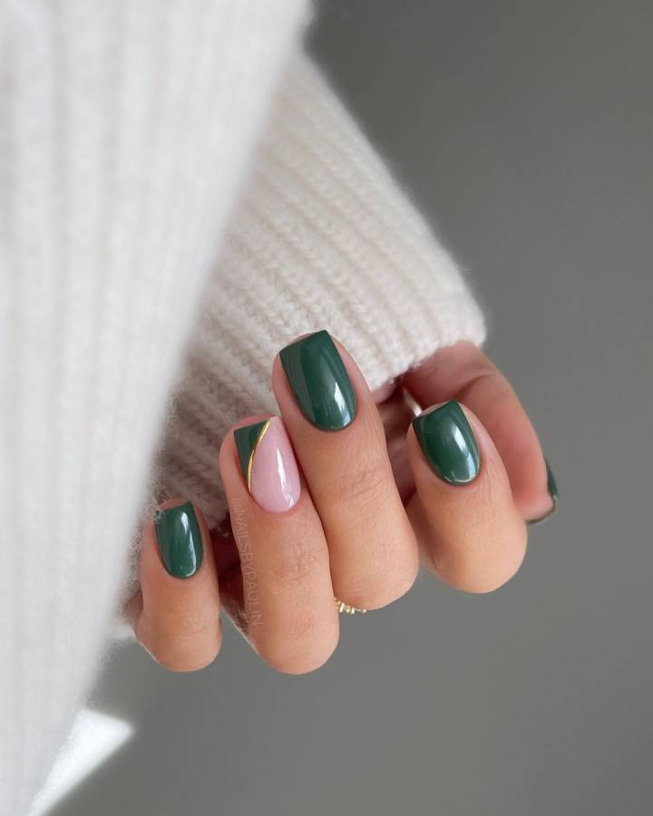 Glossy Visual Idea Glossy Visual Idea — Winter Green Nails