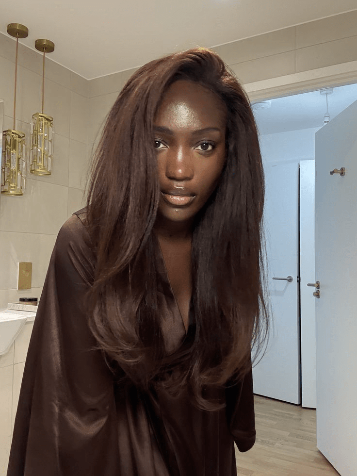 Dark Brown Layered Hair With Caramel Highlights Dark Brown Layered Hair With Caramel Highlights — Winter Hair Colors for Black Women